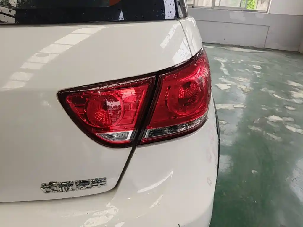 Haval H1 2017 2017 Red Label 1.5L AMT Luxury