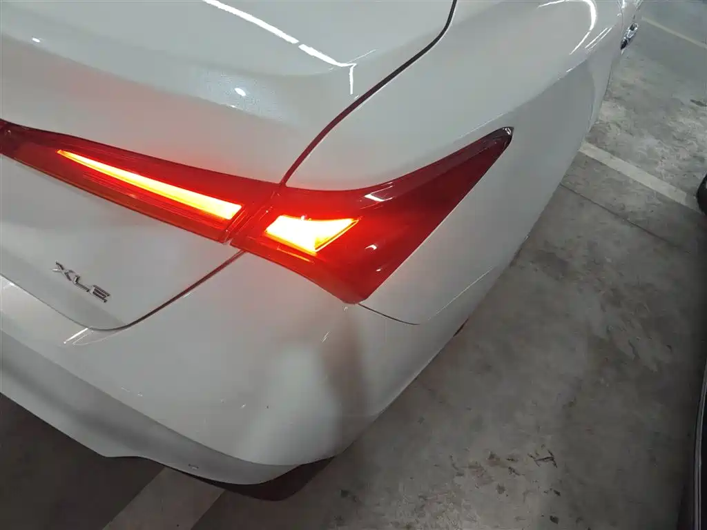 Toyota Avalon 2019 2.0L XLE Premium Edition (China VI) фото 7
