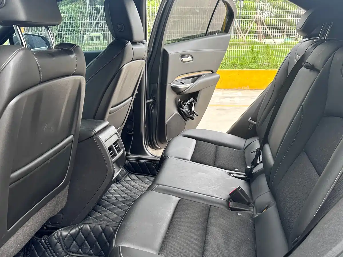 Cadillac XT4 2018 Model 28T 2WD Technology фото 7
