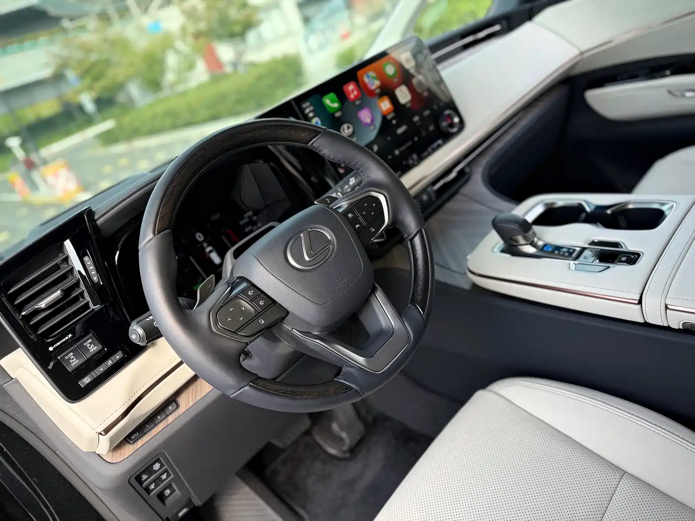 Lexus LM 2024 2023 500h 6-Seater Prestige Edition