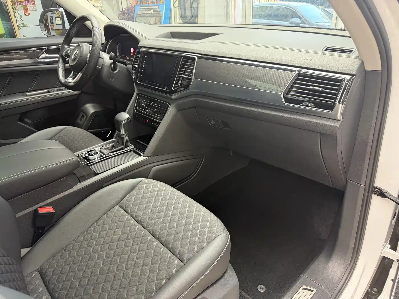 صورة 8 - Volkswagen Teramont