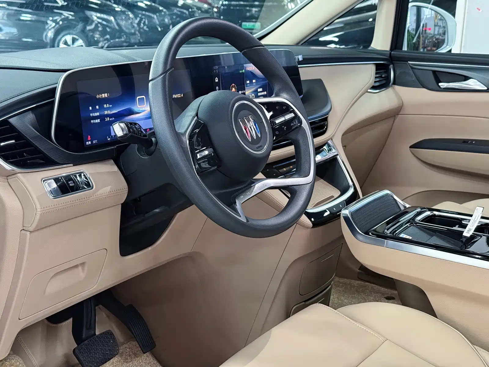 Фото 3 - Buick GL8