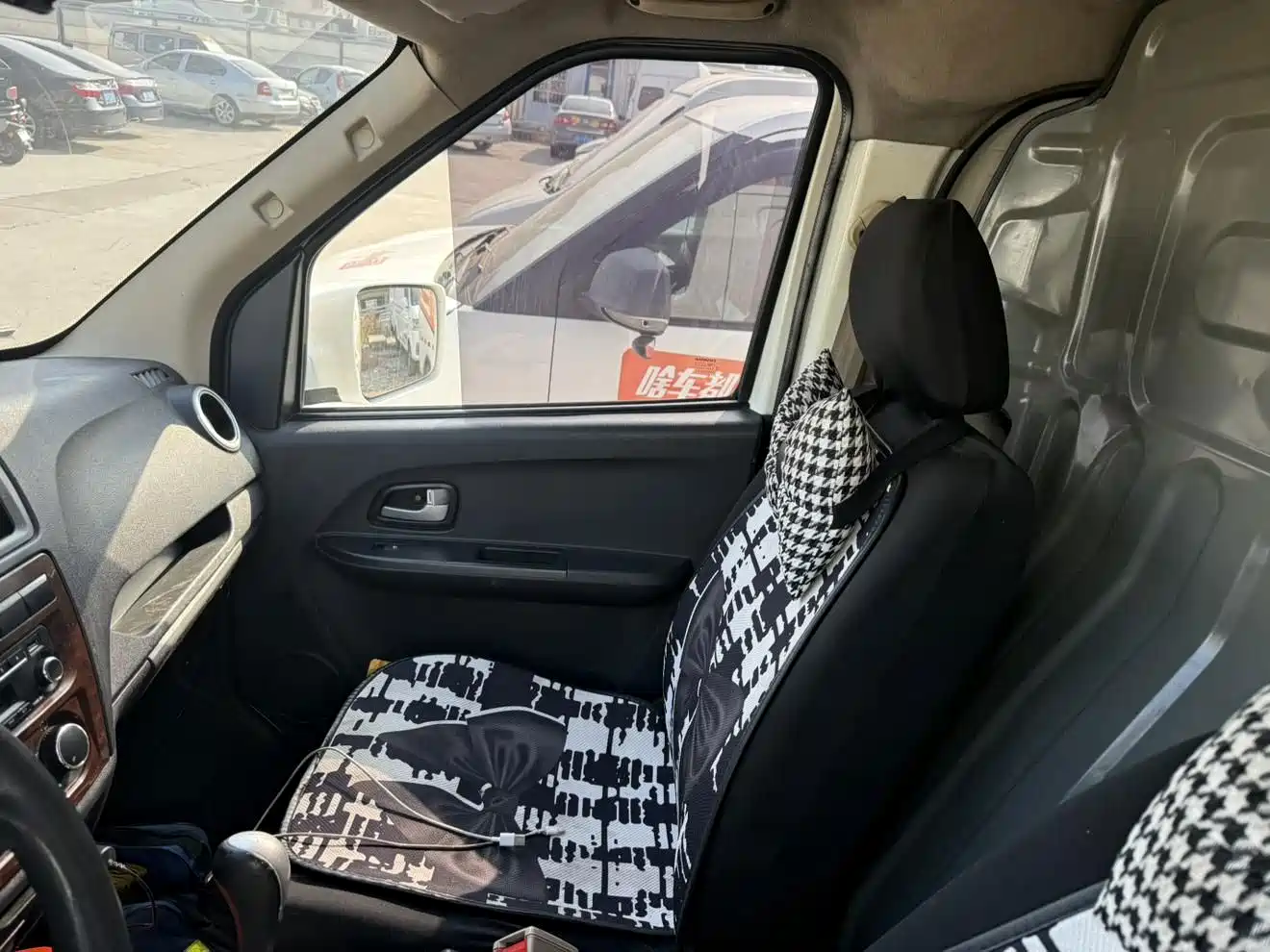 2022 Changan Kaicheng Changan Ruixing EM60