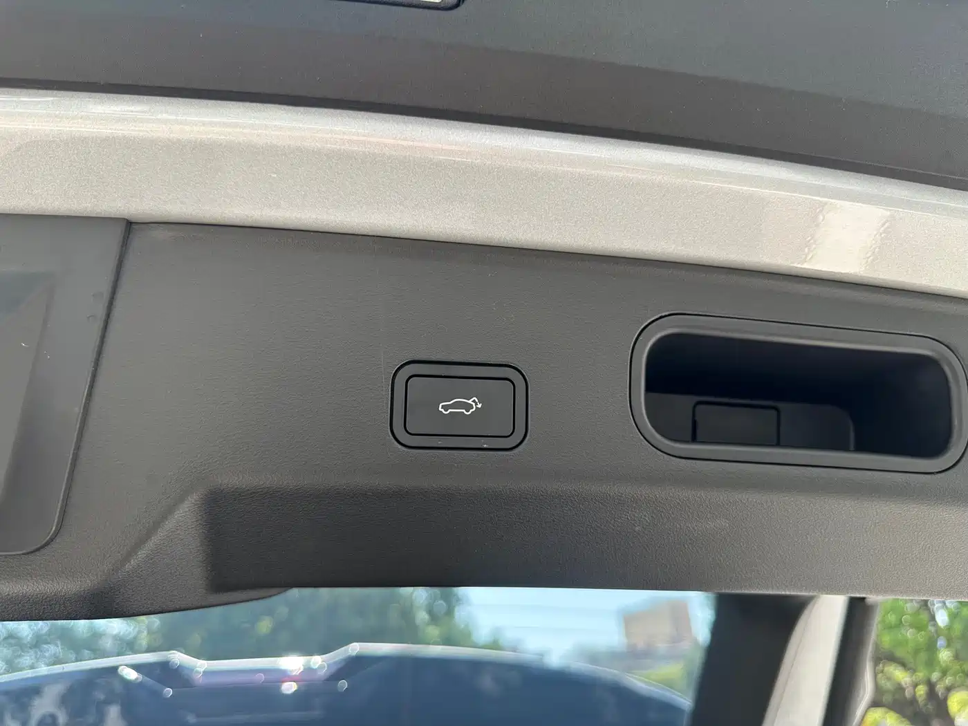 Фото 20 - Geely Boyue L