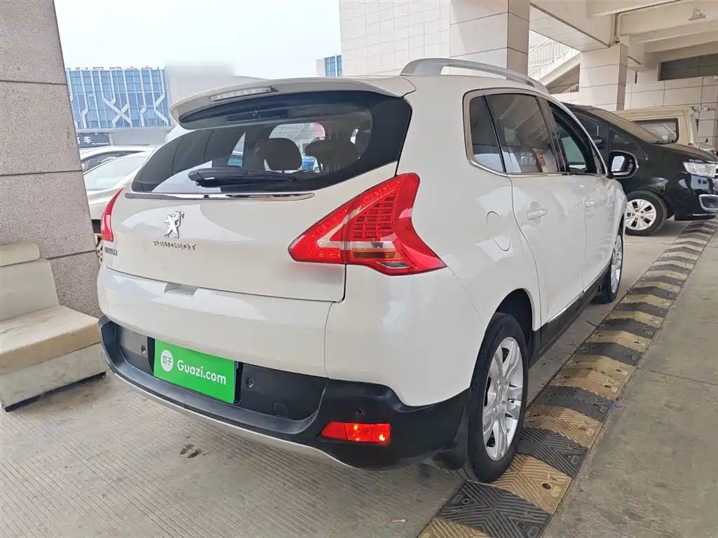 Peugeot 3008 2015 1.6THP Automatic Classic Edition фото 7
