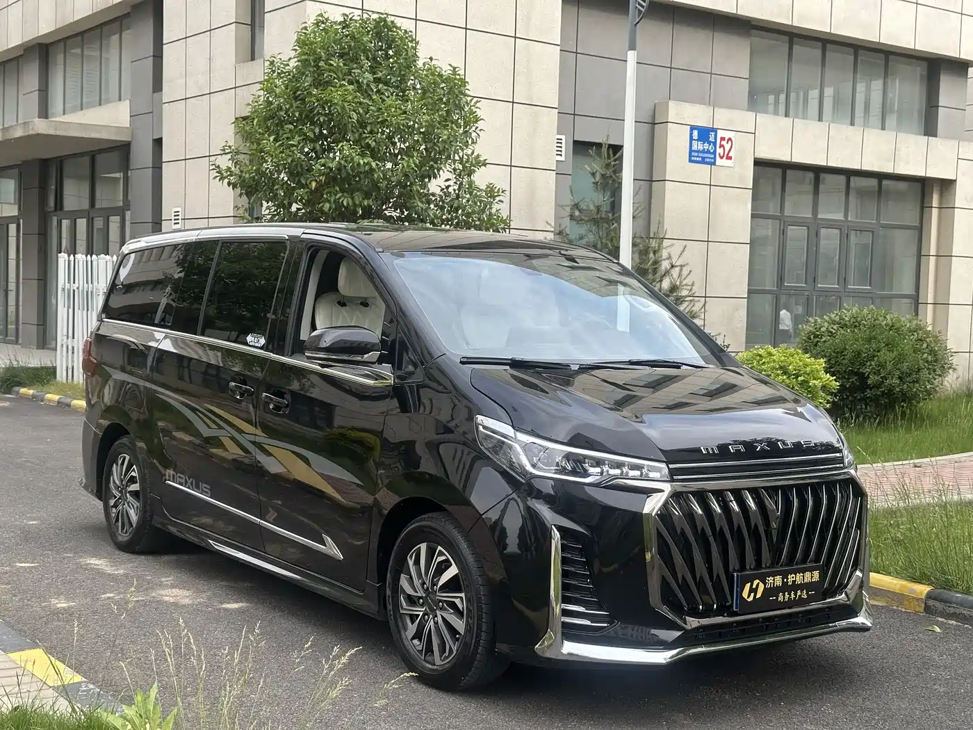 SAIC Maxus Maxus G20 2023 Facelift PLUS 2.0T Diesel Automatic Luxury Edition фото 3