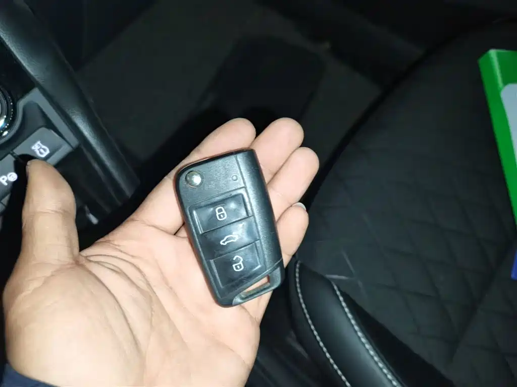 Škoda Karoq 2019 TSI280 Smart Drive Premium Edition China VI фото 12