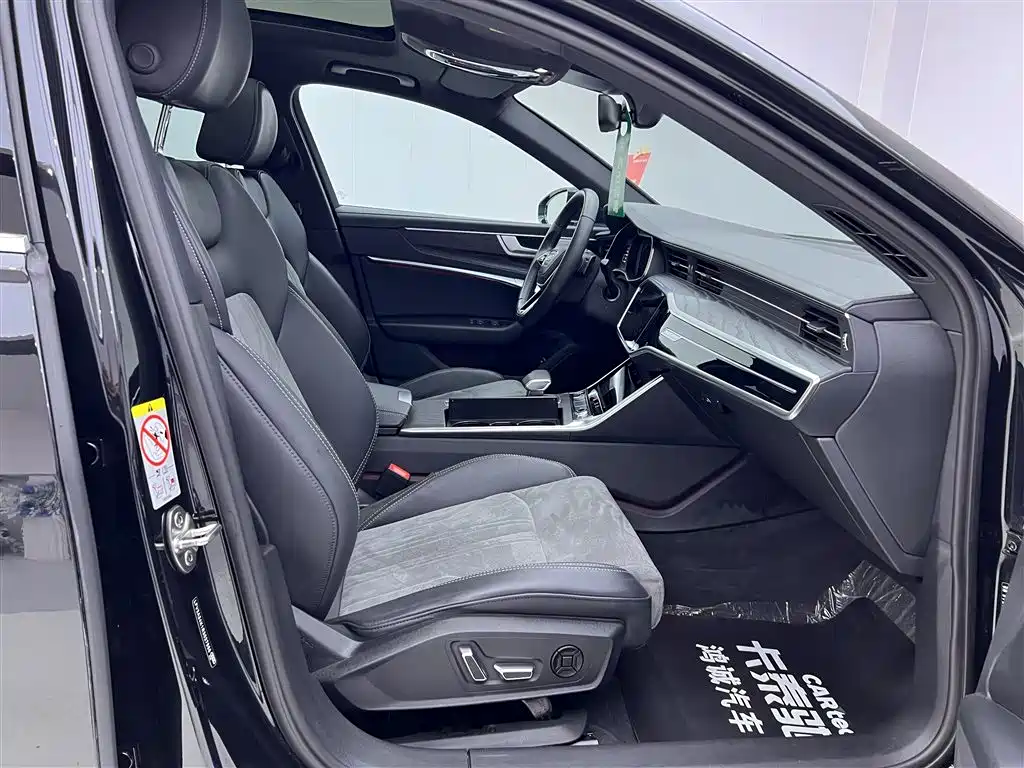 Audi A6L 2024 45 TFSI quattro Premium Dynamic фото 19