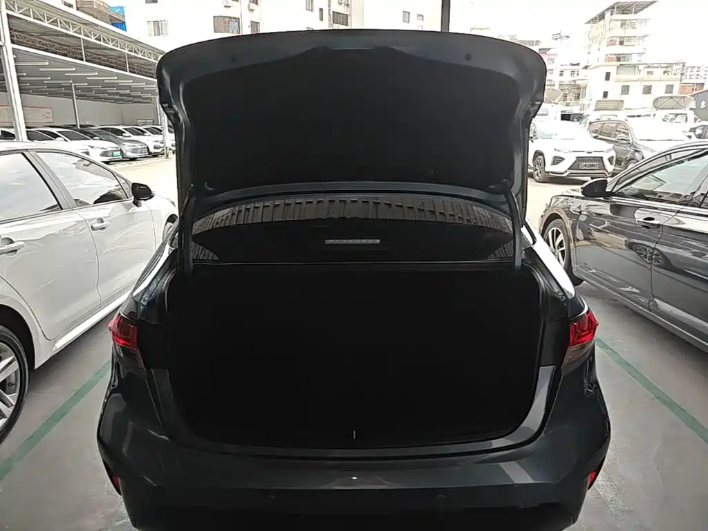 Toyota Levin 2024 2023 185T CVT Luxury