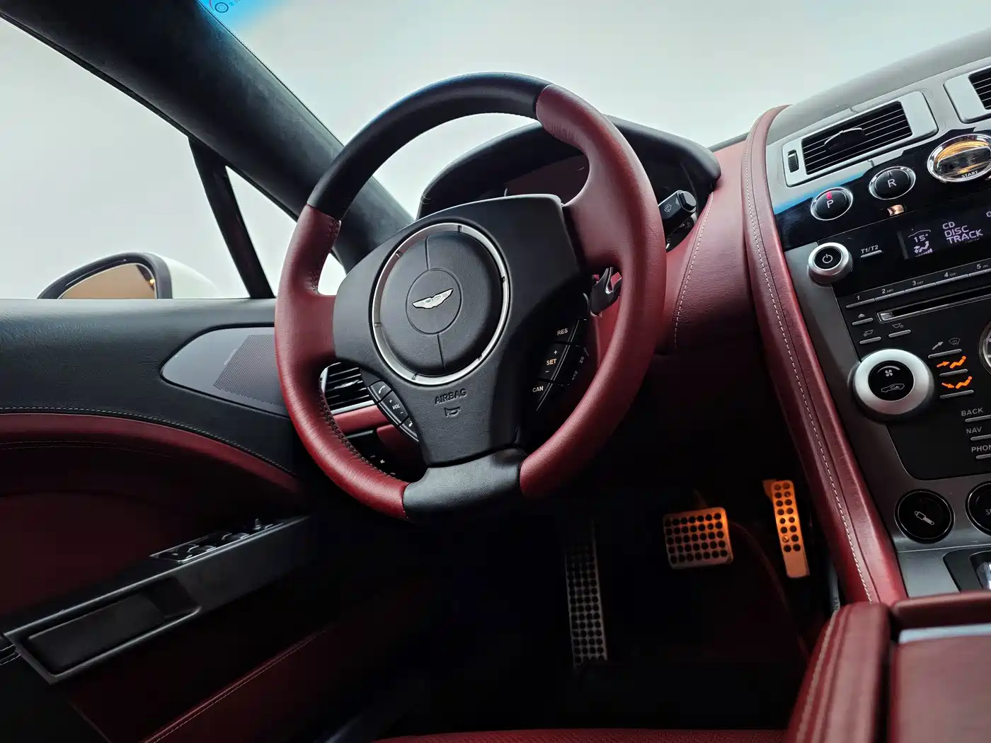 Aston Martin Rapide 2011 2010 6.0L