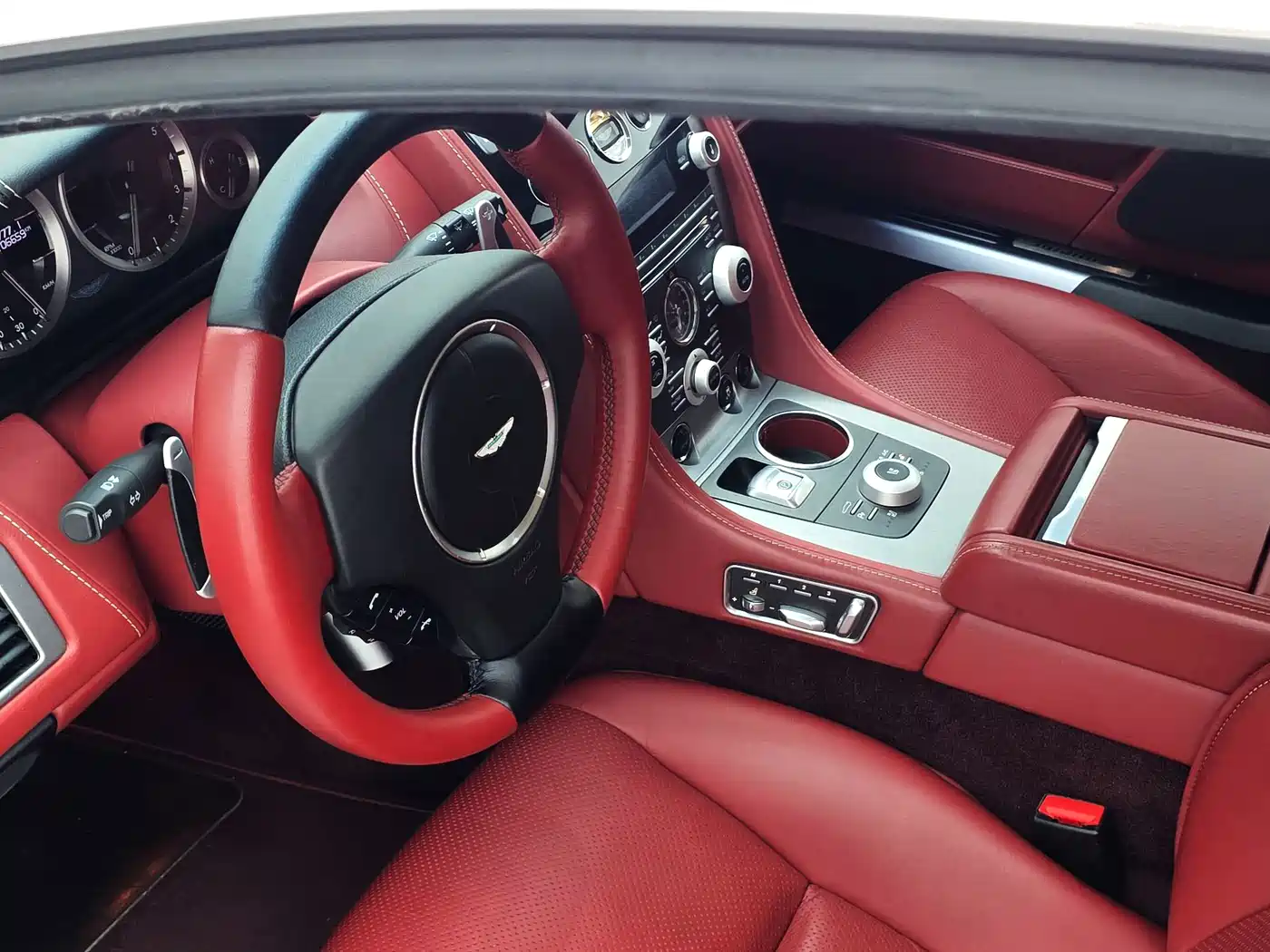 Aston Martin Rapide 2011 2010 6.0L