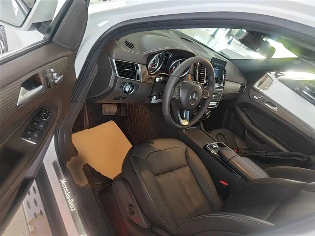 Mercedes-Benz GLE 2019 GLE 320 4MATIC Dynamic Ultimate Edition фото 16