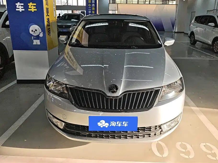Škoda Rapid 2016 1.6L Automatic Pioneer Edition фото 2