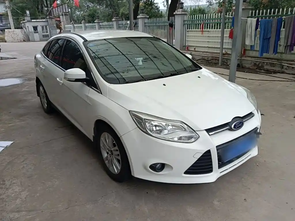 Фото 4 - Ford Focus