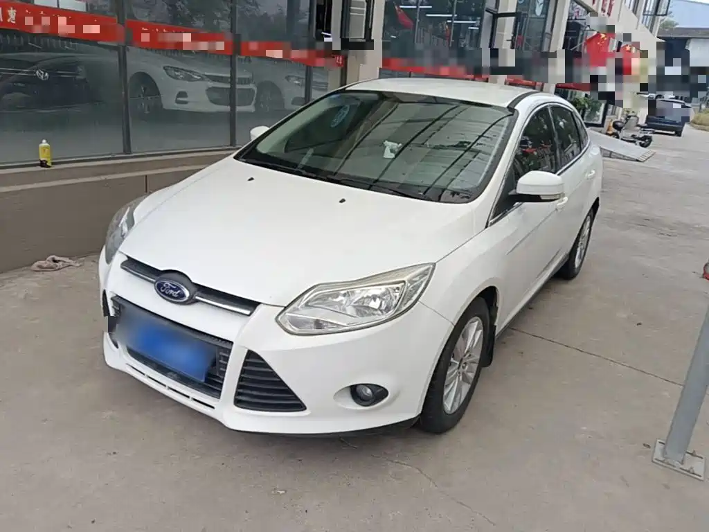 Фото 1 - Ford Focus