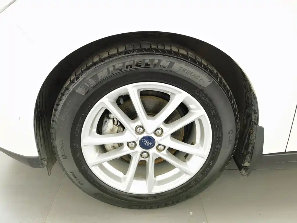 Photo 17 - Ford Focus