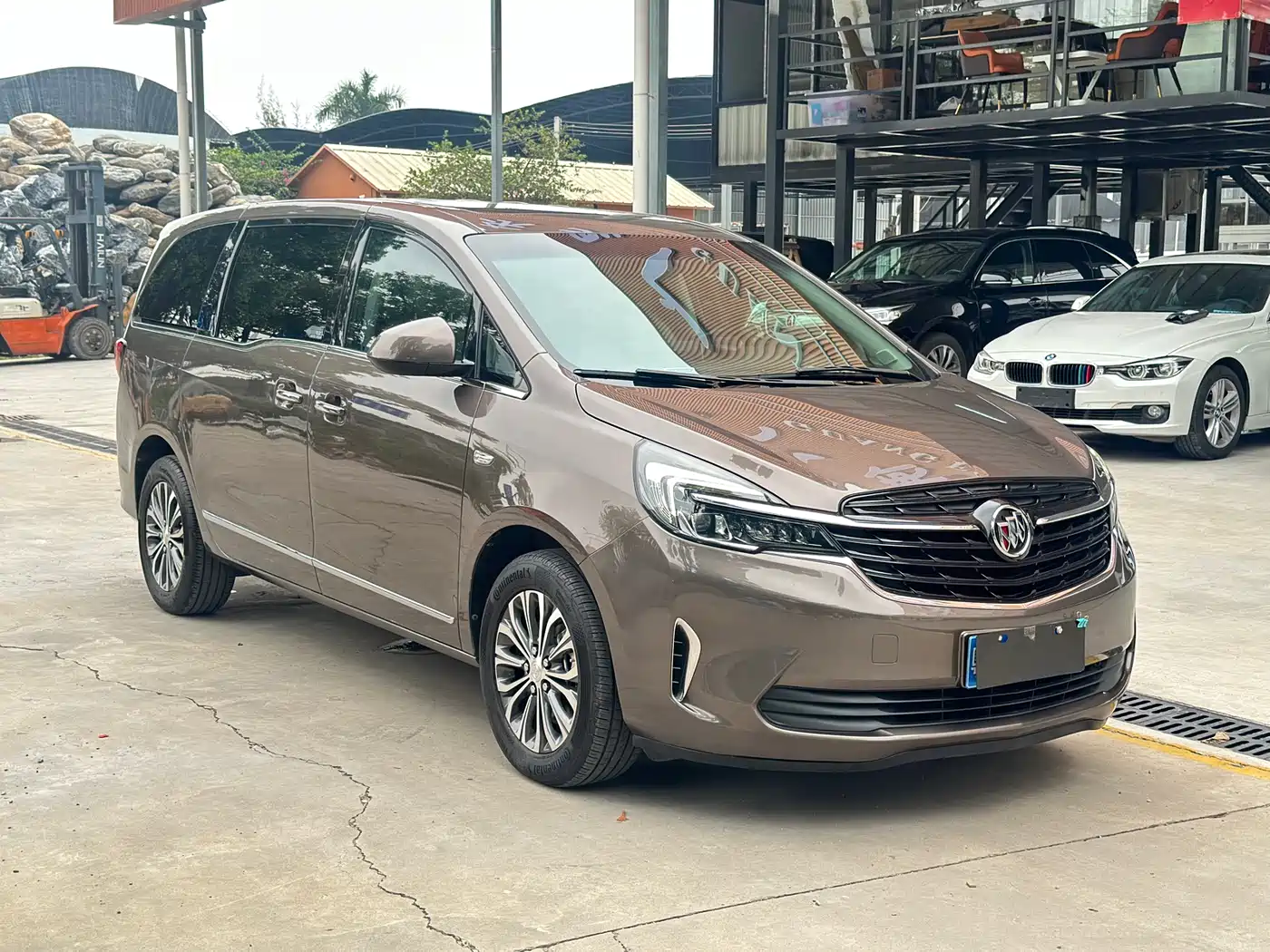 Buick GL8 2021 Land Business Class 652T Luxury фото 6