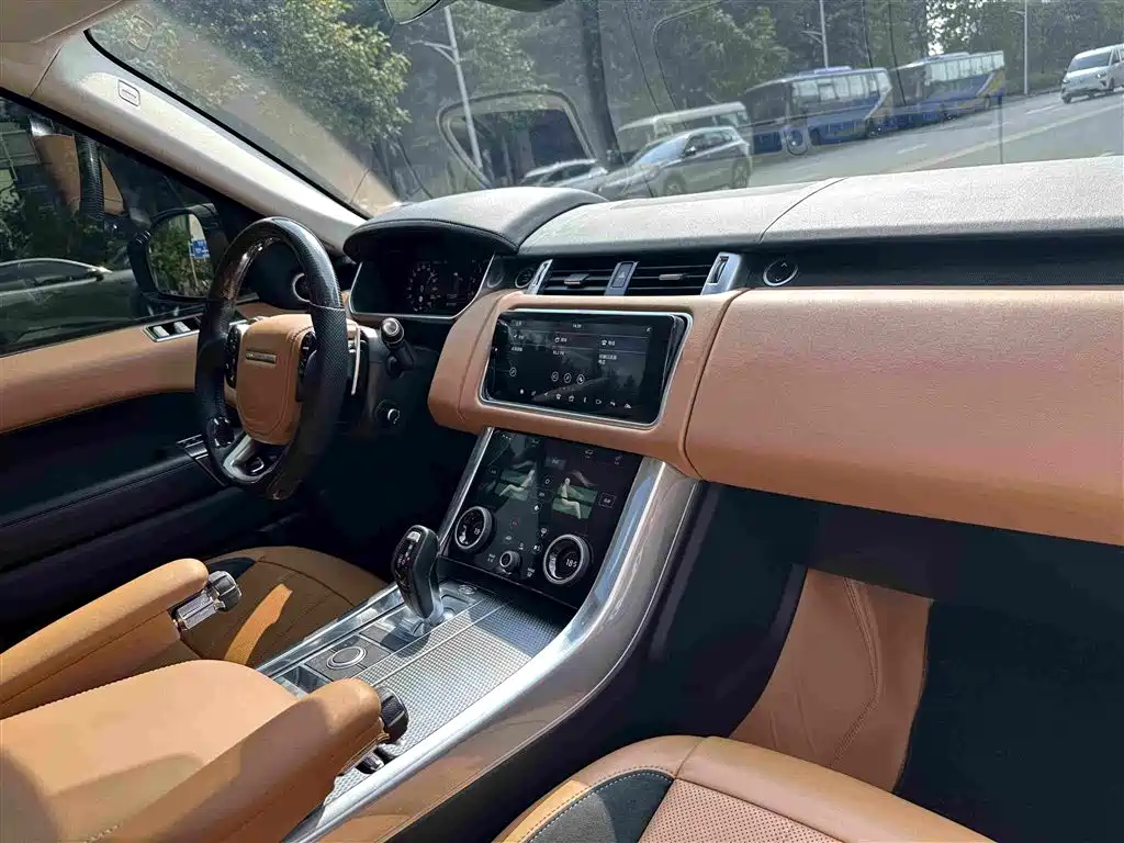 Photo 22 - Land Rover Range Rover Sport