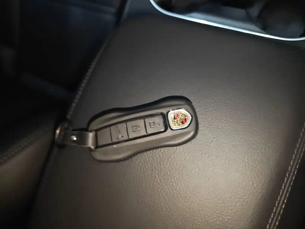 Фото 9 - Porsche Cayenne