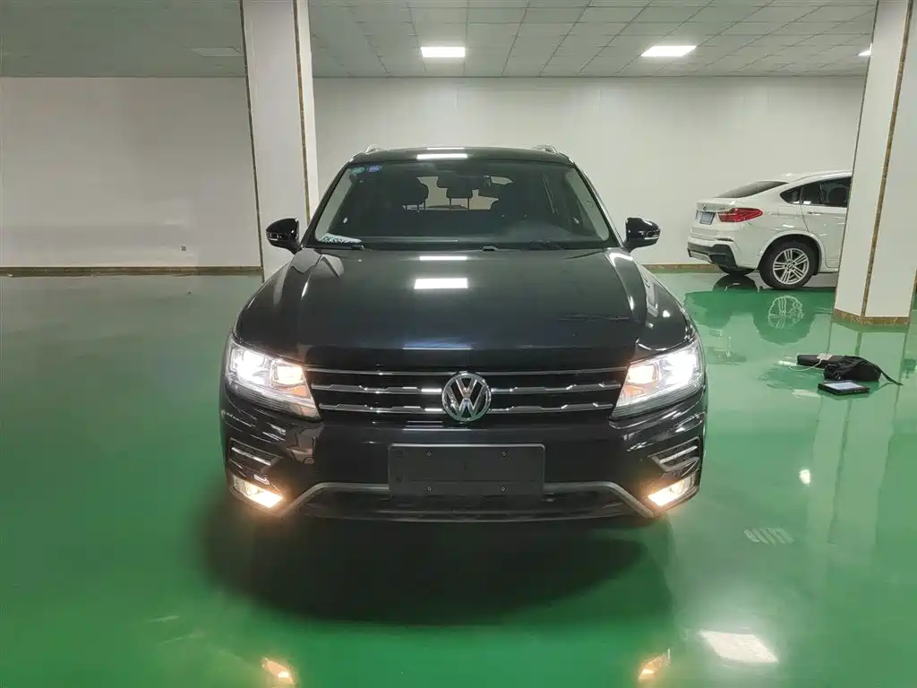Volkswagen Tiguan L 2018 330TSI Automatic 2WD Luxury Edition фото 3