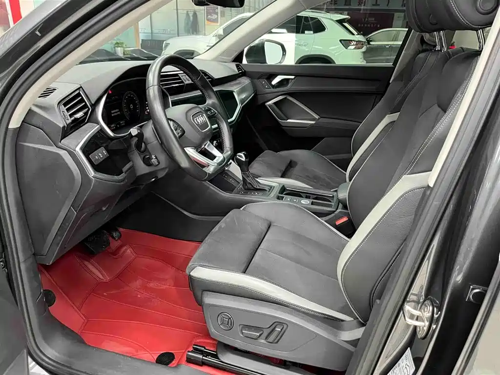 Audi Q3 2022 35 TFSI Fashion Dynamic фото 11