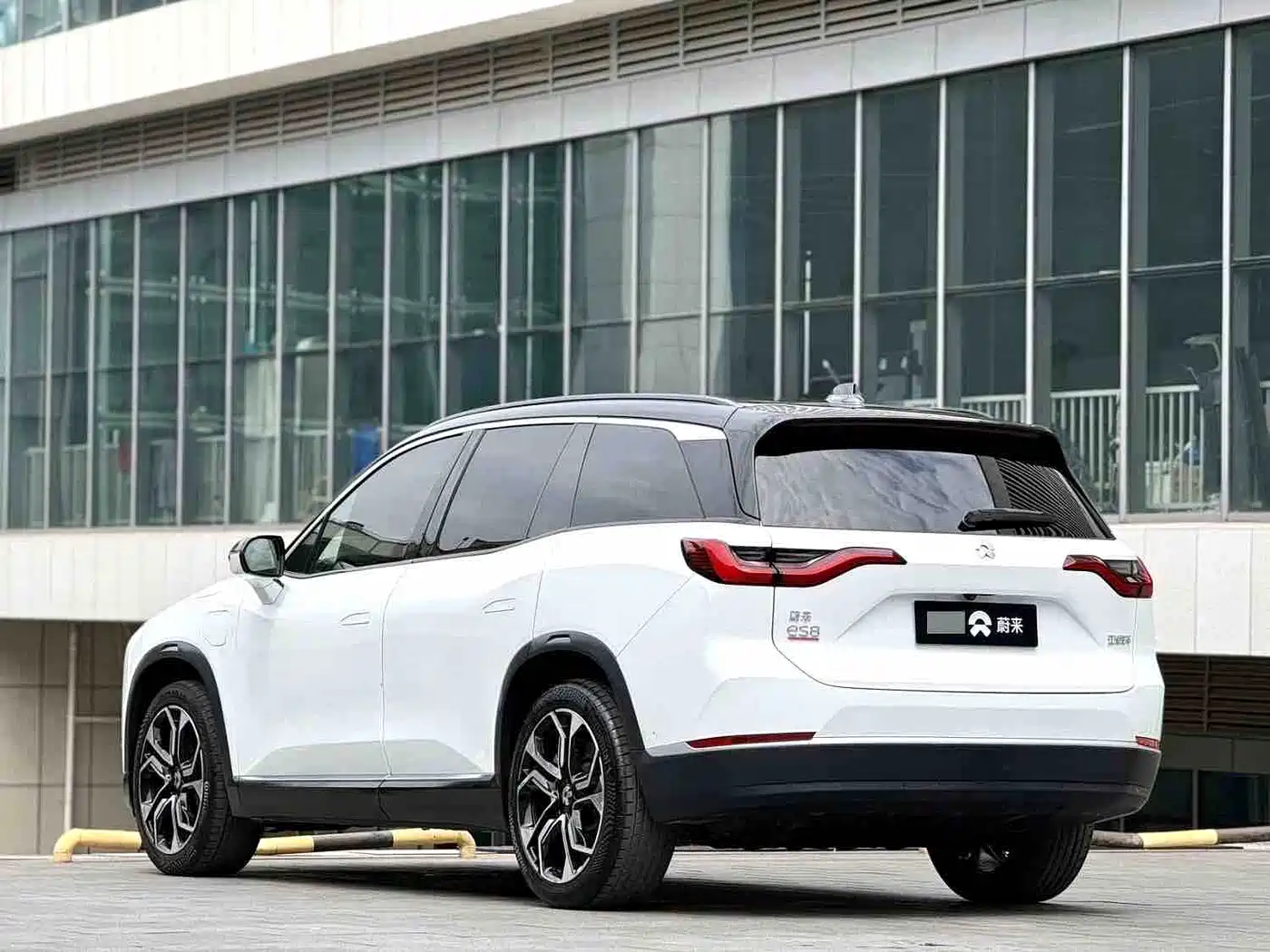 NIO ES8 2021 2020 485KM Signature Edition 6-Seater