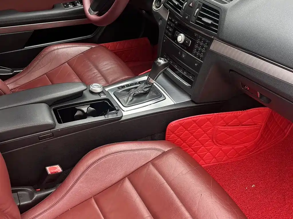 Mercedes-Benz E-Class (Import) 2010 E 260 CGI Coupe фото 5