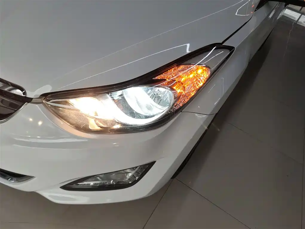 Hyundai Langdong 2015 1.6L Auto Premium фото 24