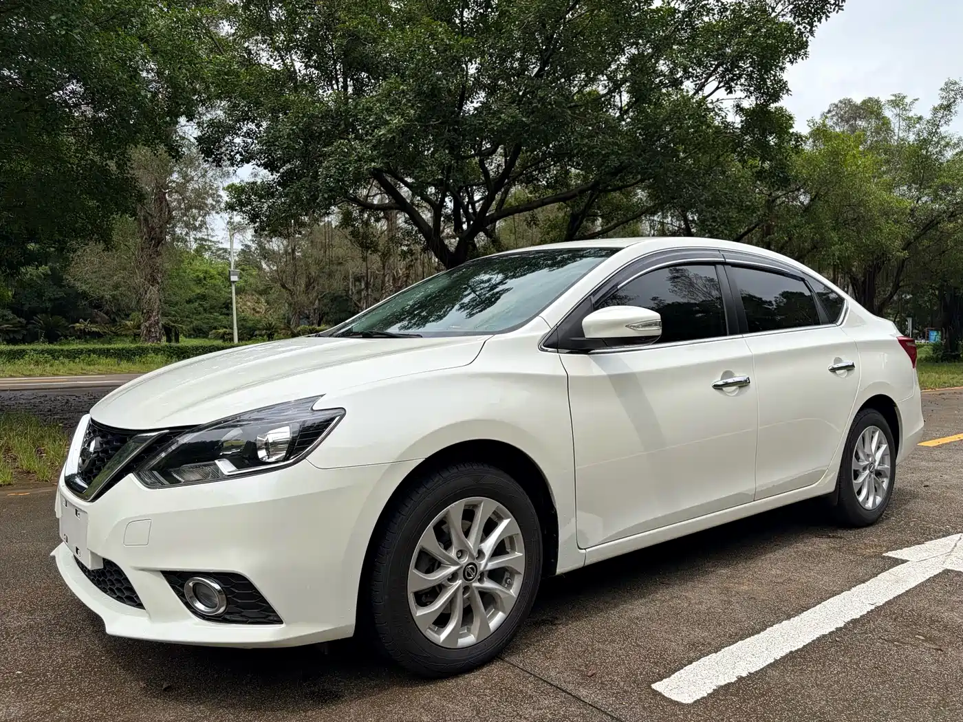 Nissan Sylphy 2019 1.6XV CVT Smart Connect Premium Edition China VI