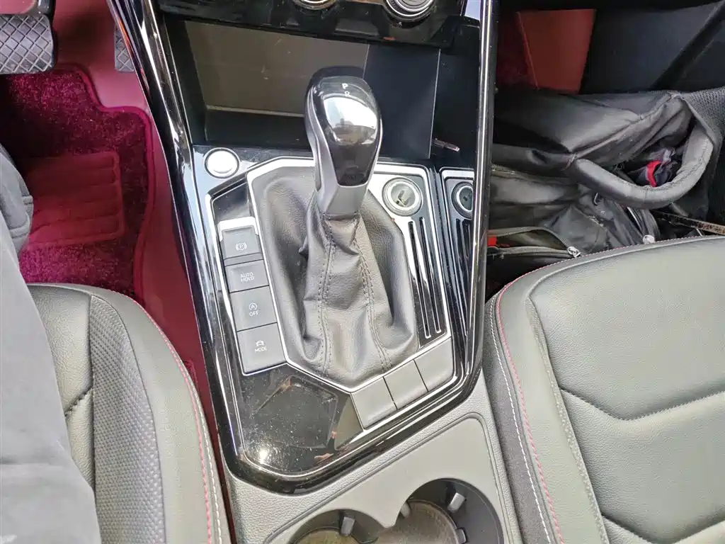 Volkswagen Tayron 2019 330TSI 2WD Luxury China VI фото 14