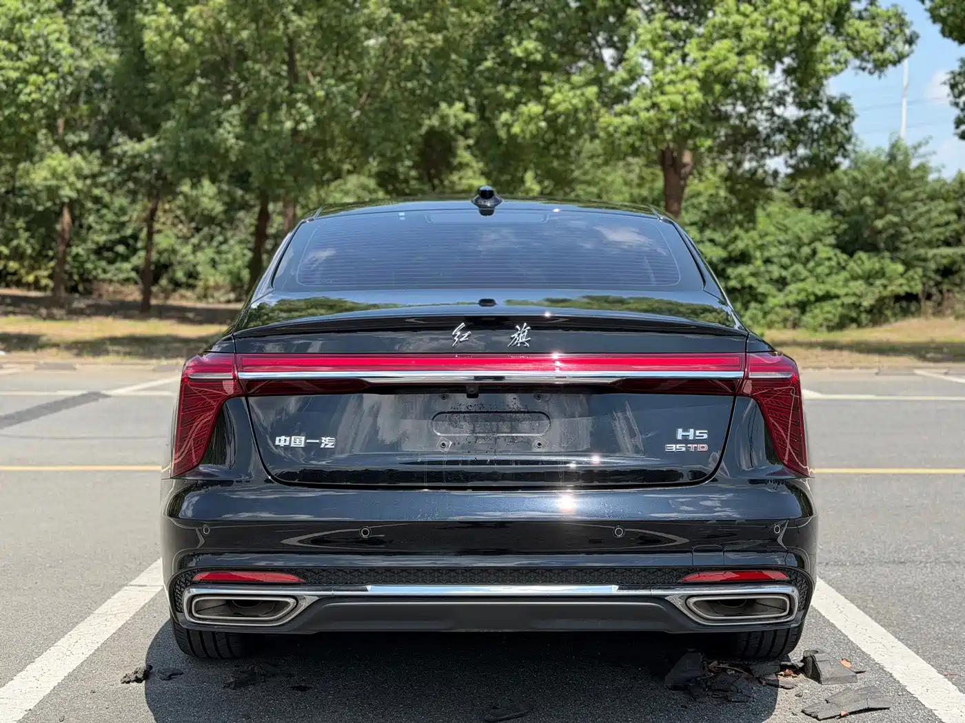 Hongqi H5 2026 2025 1.5T DCT Flag Rhythm 500,000 Units Memorial Edition