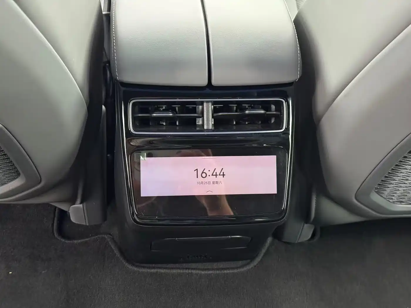 ZEEKR EXTREME KRYPTON 001