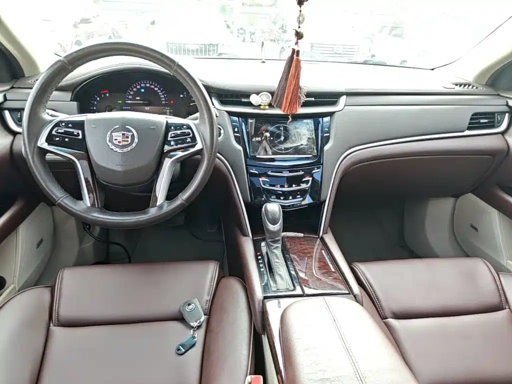 Cadillac XTS 2015 2014 28T Comfort