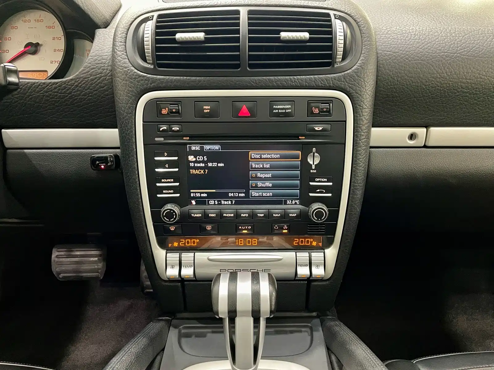 Photo 15 - Porsche Cayenne