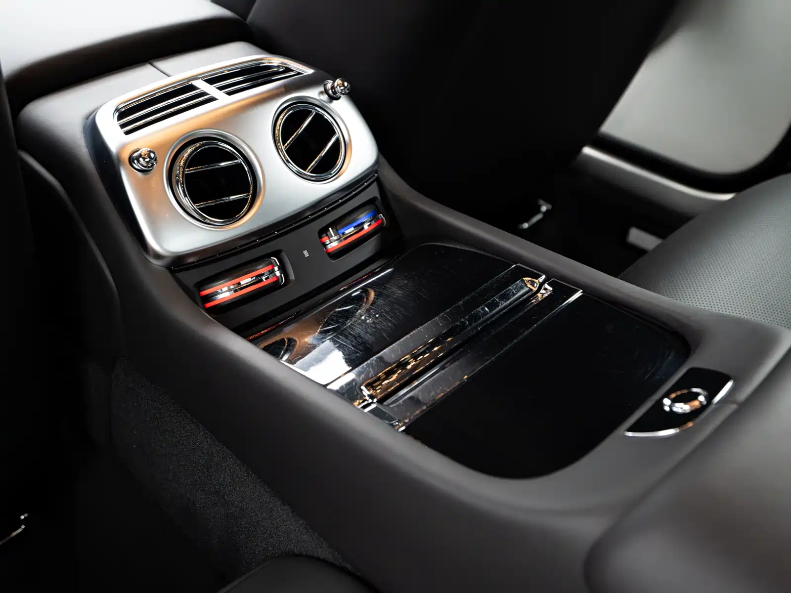 Фото 13 - Rolls-Royce Wraith