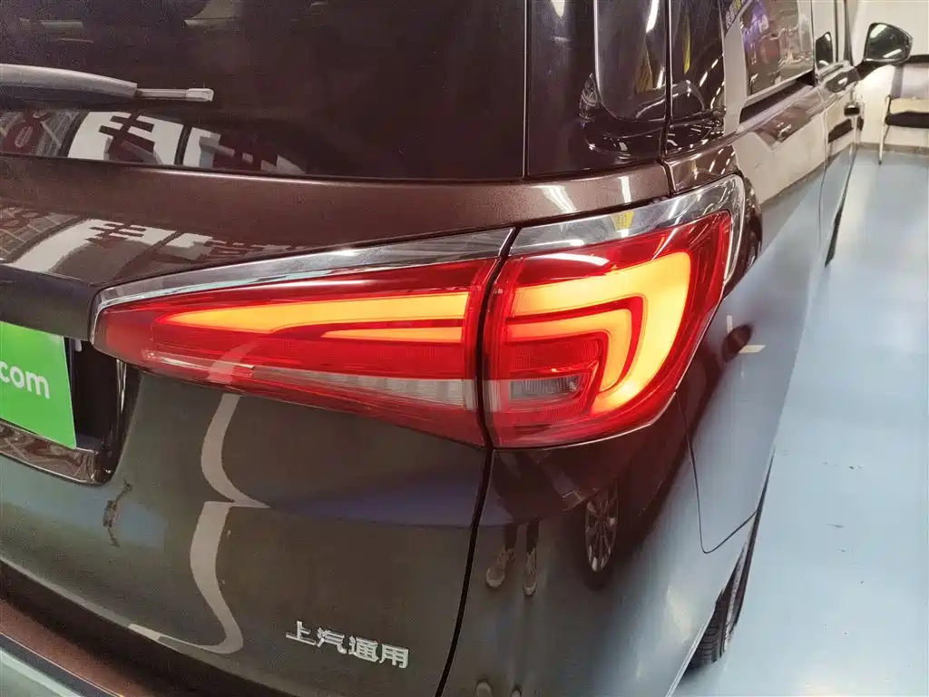 Buick GL8 2017 ES 28T Comfort Type China V фото 24