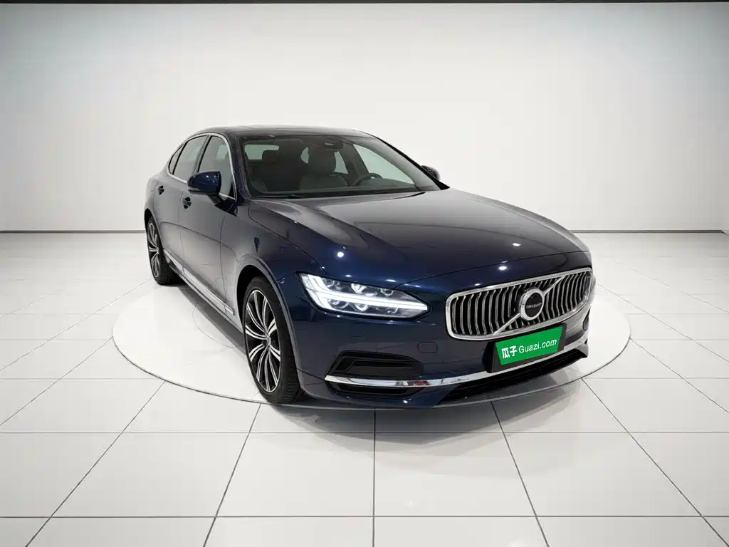 Фото 22 - Volvo S90