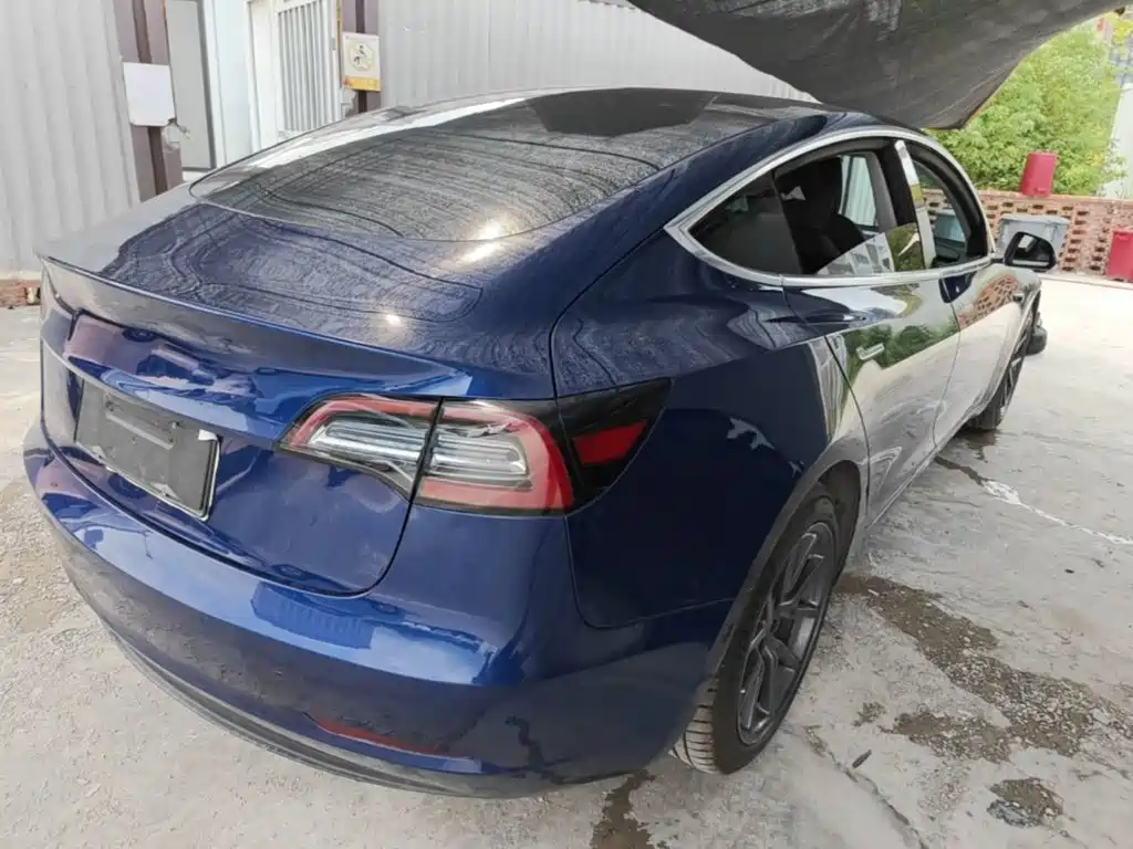 Фото 7 - Tesla Model 3