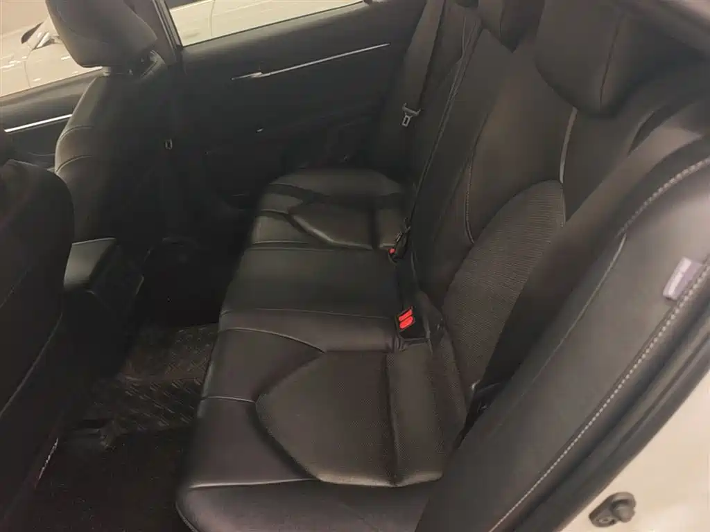 Toyota Camry 2019 Facelift 2.5S F Sport Version фото 13