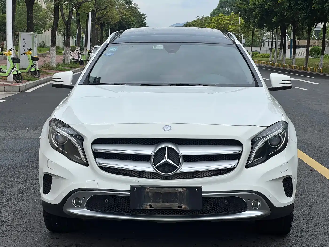 Mercedes-Benz GLA 2017 GLA 220 4MATIC Fashion фото 2
