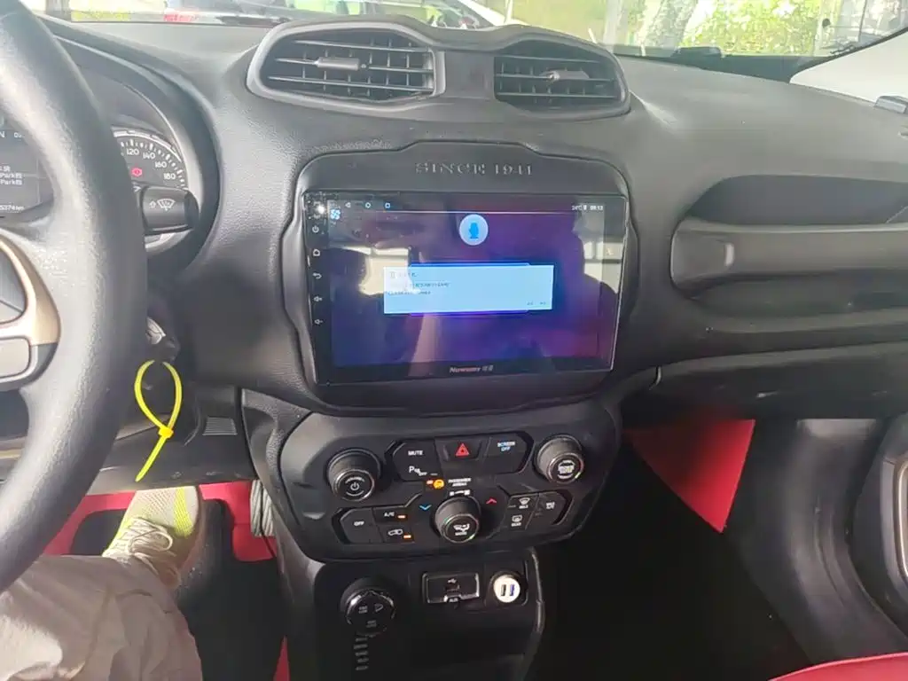 Jeep Renegade 2019 2018 Connected Large Screen Edition 180T Automatic High Energy