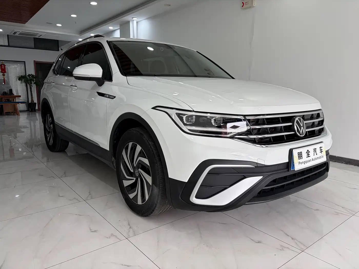 Volkswagen Tiguan L 2023 280TSI 2WD Trend Limited Edition фото 3