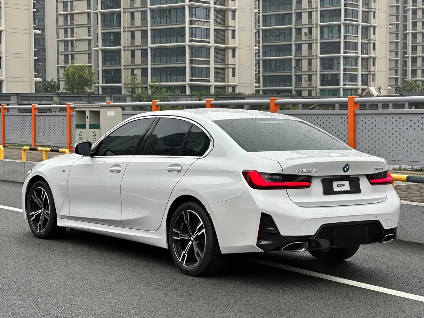 BMW 3 Series 2023 325i M Sport Package фото 15