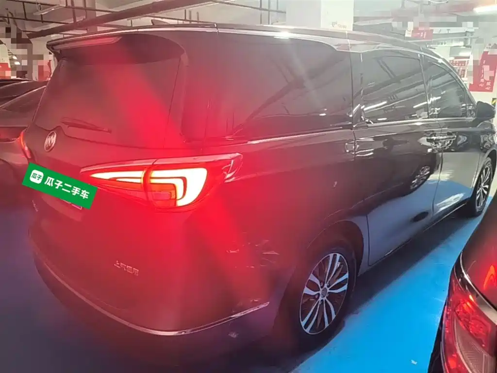 Buick GL8 2017 ES 28T Luxury China V фото 7