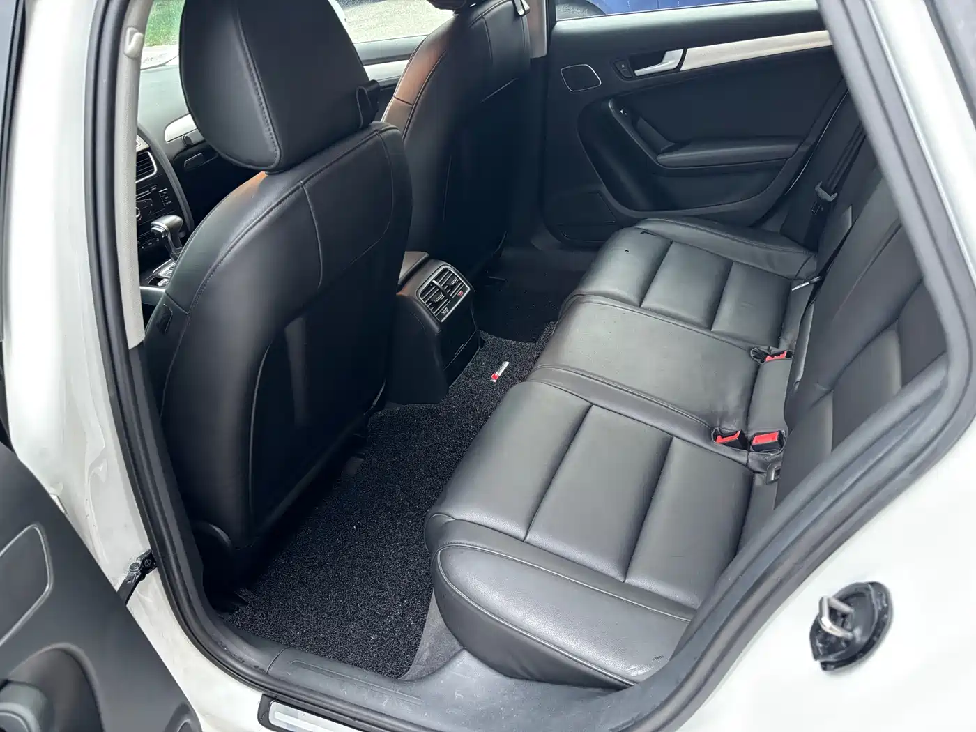Audi A4L 2016 35 TFSI Collector's Edition Automatic Standard фото 5