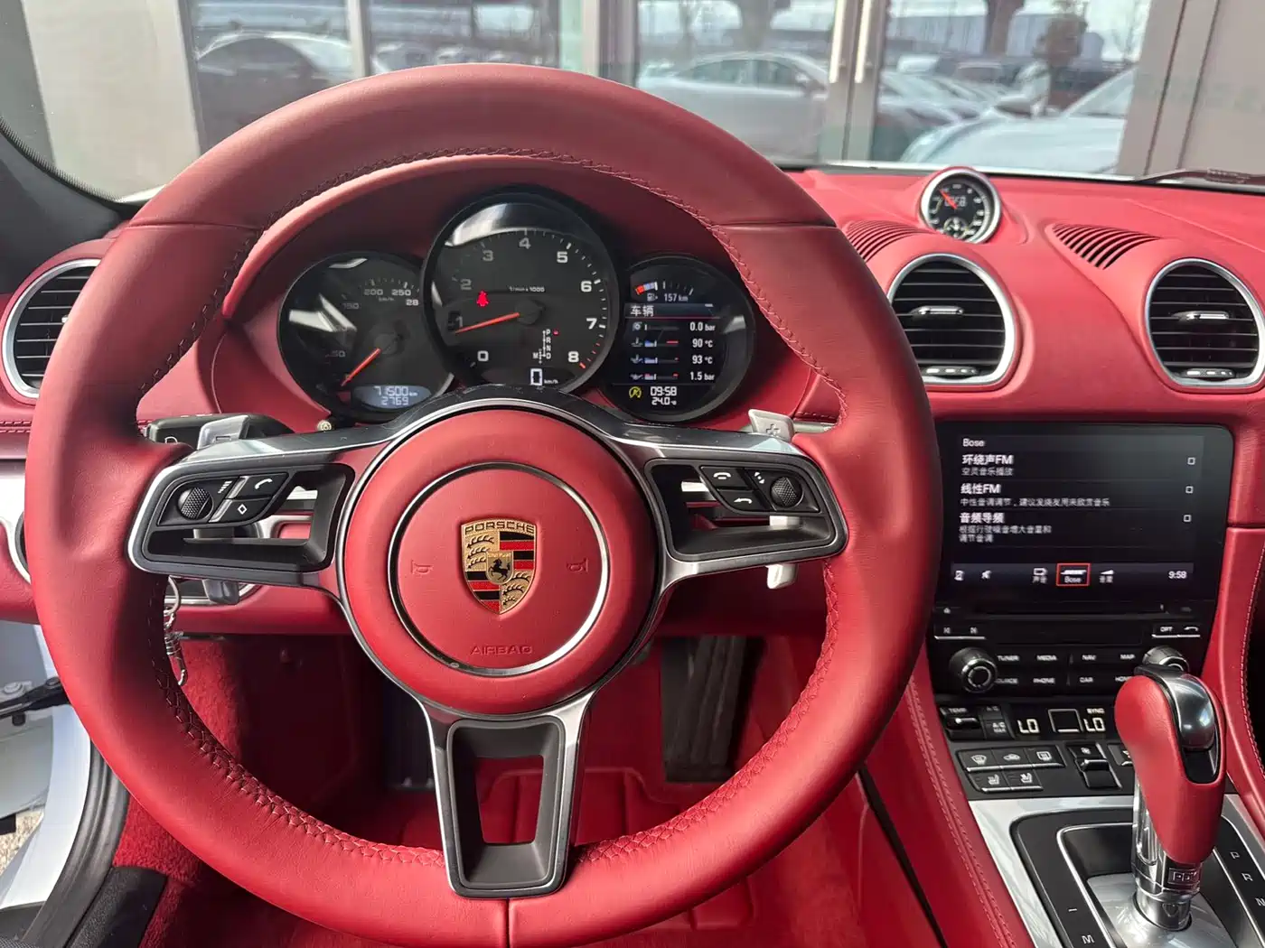 Porsche 718 2018 Cayman 2.0T фото 9