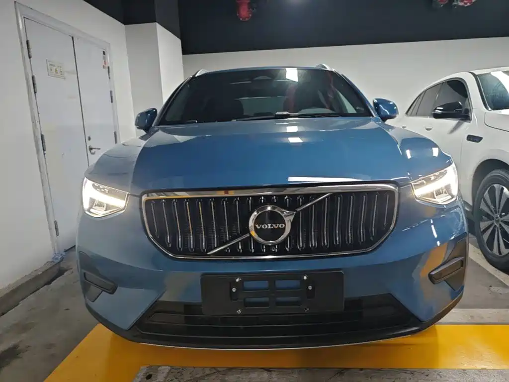 Volvo XC40 2024 2024 B3 Smart Elite Luxury Edition