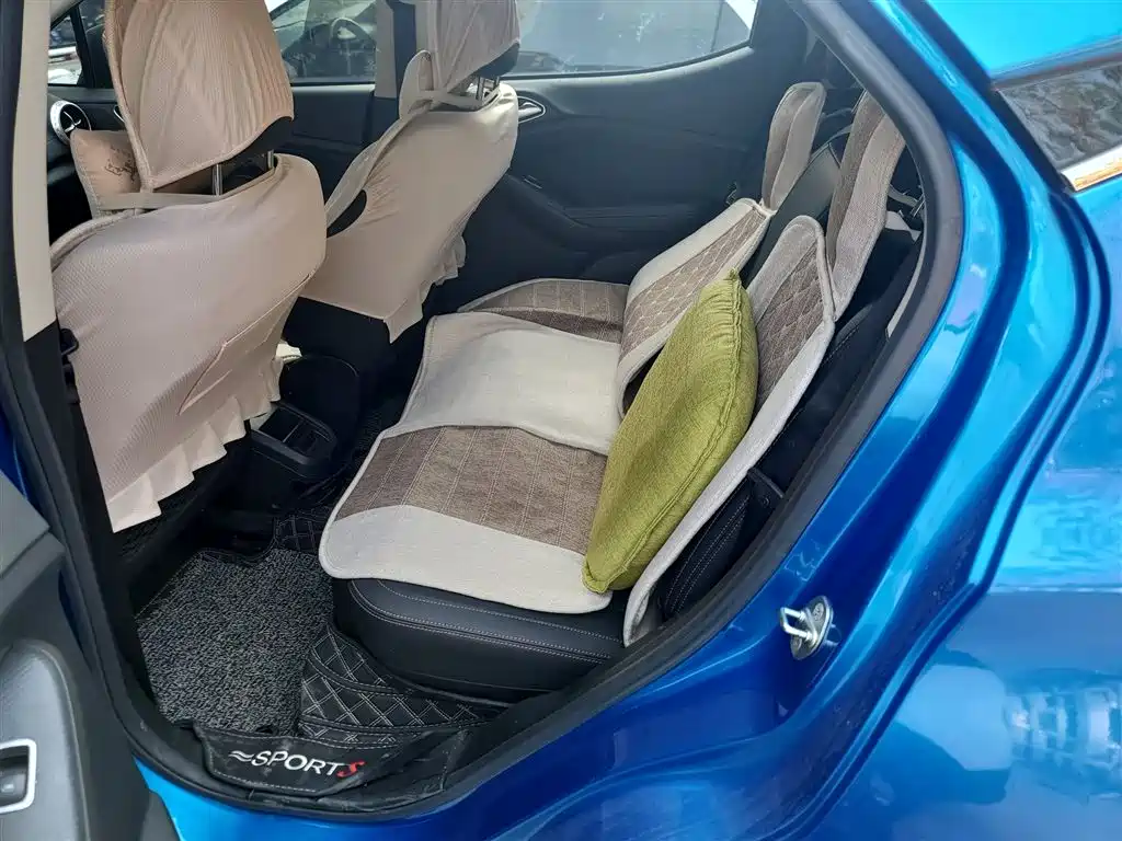 BYD Yuan 2016 1.5L Automatic Luxury фото 17