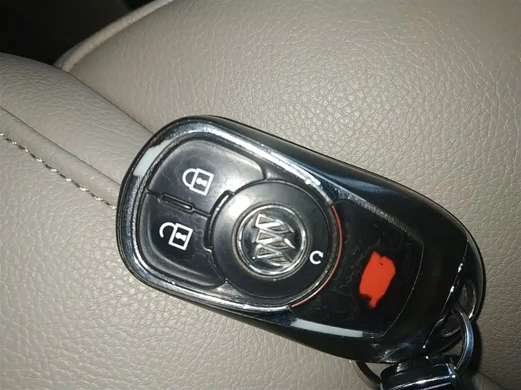 Buick GL8 2017 ES 28T Comfort Type China V фото 9