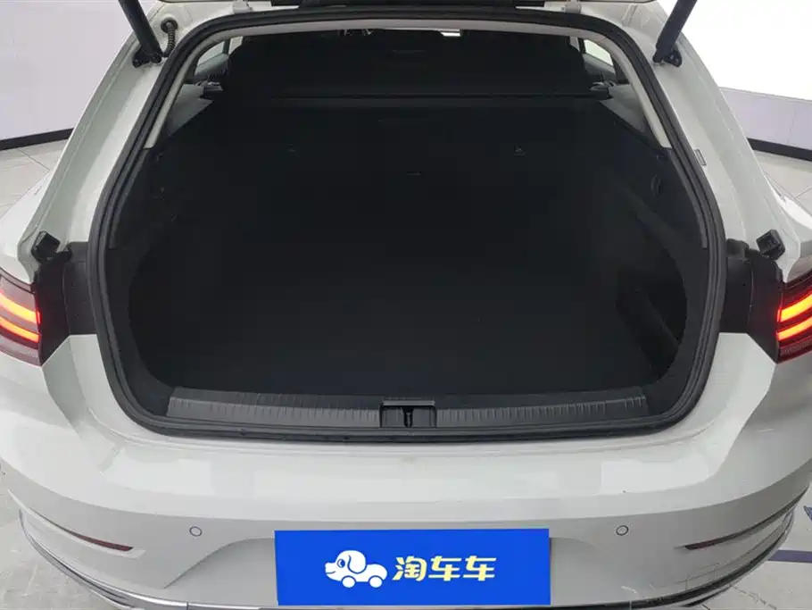 Volkswagen FAW-Volkswagen CC 2024 Shooting Brake 380TSI Hunter Edition фото 4